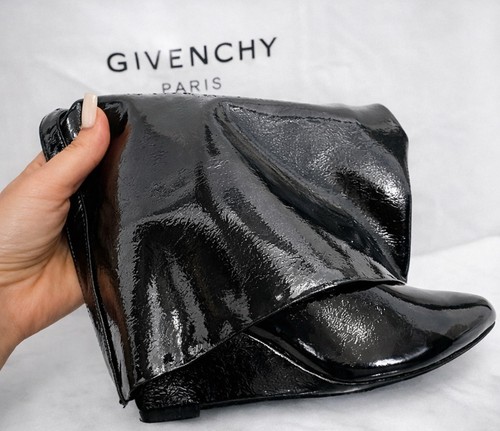 Bottes givenchy cuir verni - bottes,